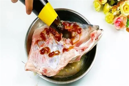 剁椒鱼头的做法,最正宗的做法调料为主这些要选对才够味儿