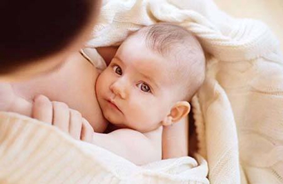 宝宝夜奶次数突然增多是什么原因，夜奶是几点到几点？