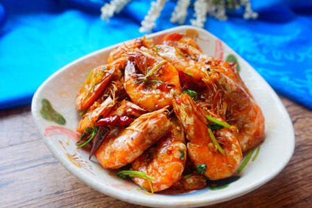 香辣虾蒜蓉虾的简单六种做法,教你在家做出鲜虾百吃不厌
