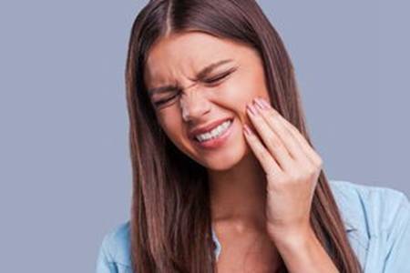 牙龈肿痛怎么办?快速消肿治疗疼痛不妨试试这三个小妙方