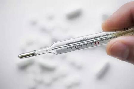 人的正常体温是多少?发烧多少度算是新型冠状病毒?