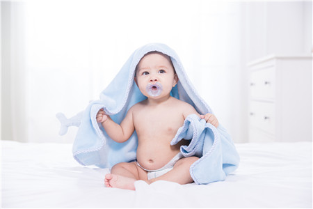宝宝多少度算发烧 婴儿37.2度算发烧吗
