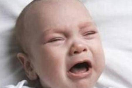 婴儿睡眠不好的原因和正确做法 怎么让婴儿夜晚睡得安稳不易醒