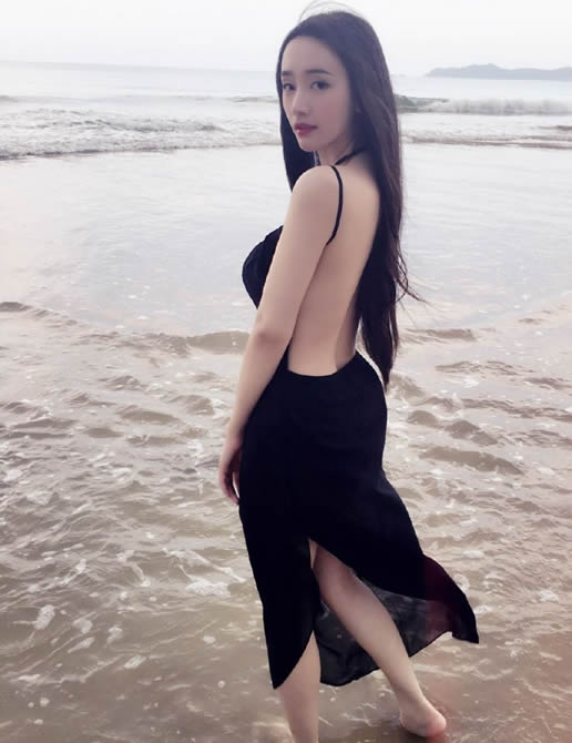 什么叫身材好？每个人的标准或许不一样吧！人觉得骨干苗条的身材最好，有人觉得丰满有肉的身材最有感觉…萝卜青菜各有所爱，只要你看着舒服才是最好的。