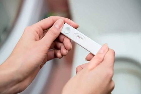 排卵试纸的正确用法,教女生判断排卵期的准确方法