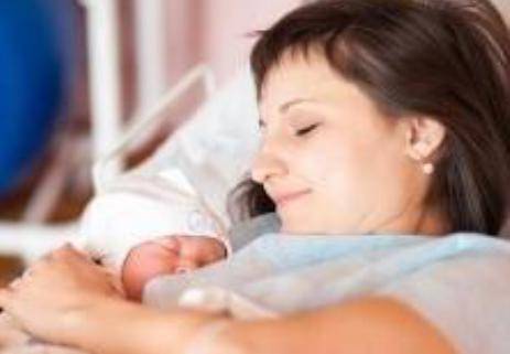 新生儿喂养的正确方法:夜里频繁要吃奶,2个方法有效缓解