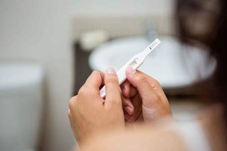 验孕棒图片怀孕图片,验孕棒正确用法精准测怀孕