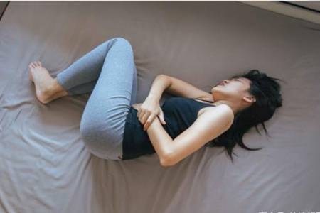 盆腔炎的五大早期症状,女性月经异常也要及时检查
