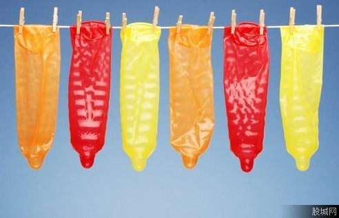 如何选避孕套尺寸?选择合适大小安全套方法