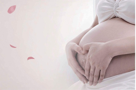 女性怀孕晚期的妊娠纹如何消除 预防皱纹需要这三招