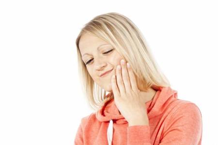 口腔溃疡发病六大原因,小妙招让你远离溃疡疼痛