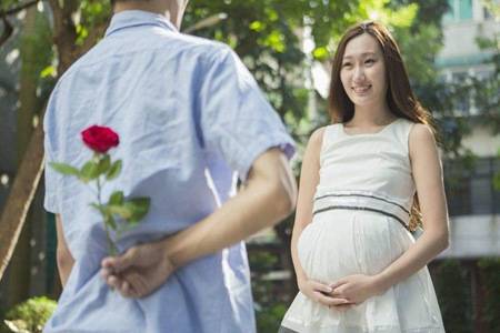 女人怀孕的14个信号 怀孕初期症状告诉你要当妈妈了