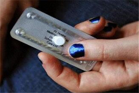 女人常吃紧急避孕药警惕身体出现五个副作用
