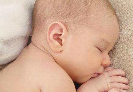 新生儿喉咙有痰有妙招！新生儿喉咙有痰怎么办是什么原因造成的