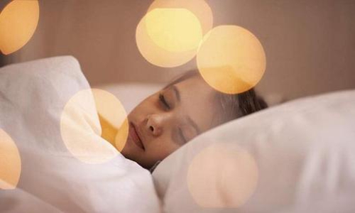 睡觉多梦是怎么回事 这么做可以治疗睡觉多梦！
