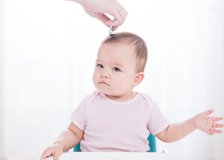 婴儿额头头发稀少怎么办