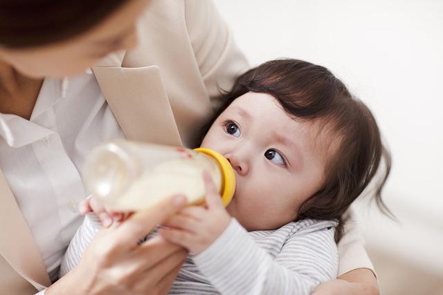 奶粉喂养的宝宝抵抗力会差吗
