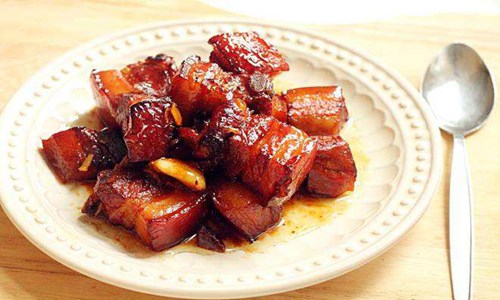 红烧肉的正宗做法,家庭版红烧肉的具体步骤好吃入味