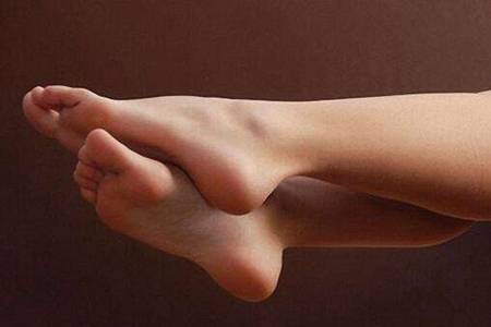 脚气怎么治能除根 四个治脚气的误区