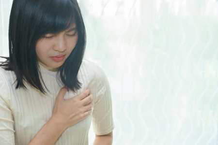 胸闷气短呼吸困难是什么原因？这五个女生胸胸闷气短的原因