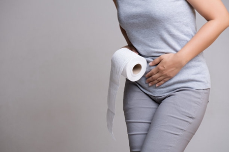 女性尿道炎症状表现有哪些？这四个女性尿道炎症状及时治疗