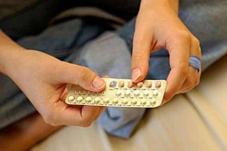 吃避孕药有什么副作用 会给女性身体带来怎样的伤害