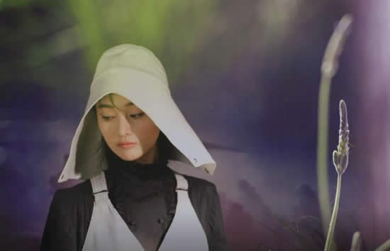 郑爽毕业之后，开始接拍很多经典的影视作品，例如《太平公主秘史》、《童话二分之一》、《胜女的时代》、《相爱穿梭千年》、《寂寞空庭春欲晚》、《夏至未至》、《微微一笑很倾城》、《绝密者》、《青春斗》等等，同时也参加了不少热门的综艺，例如《花儿与少年第二季》、《演员的诞生》、《这！就是铁甲》、《女儿们的恋爱第二季》等等。