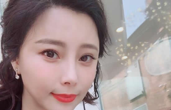 张曦文一般出演的剧目都是谍战剧之类的，例如《一个人战争》、《特工003》、《火线出击》、《女子特战队》、《铁核桃之无间风云》等等，在2018年出演的《小娘惹》中秀凤一角受到了大家的关注。