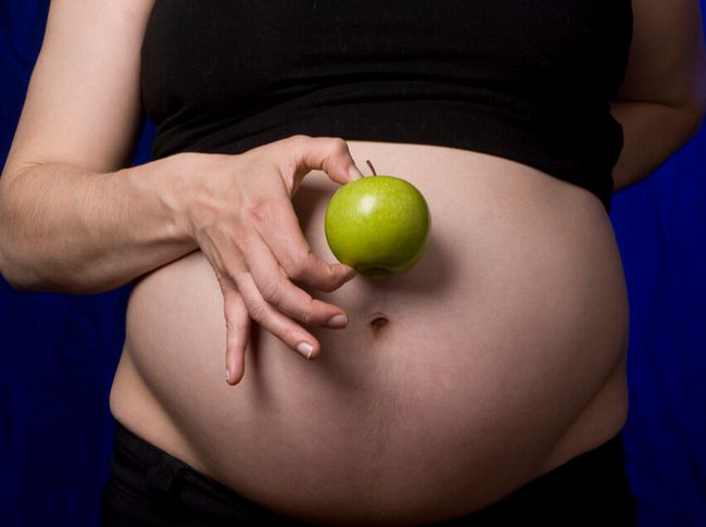 孕妇什么时候吃核桃对胎儿最好？胎儿大脑3个发育高峰期,别错过
