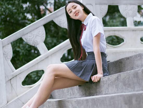 龚婉怡内地女演员，1997年11月01日出生于广东省广州市，毕业于毕业于广州大学附属高中，就读于北京电影学院16级表演本科班。