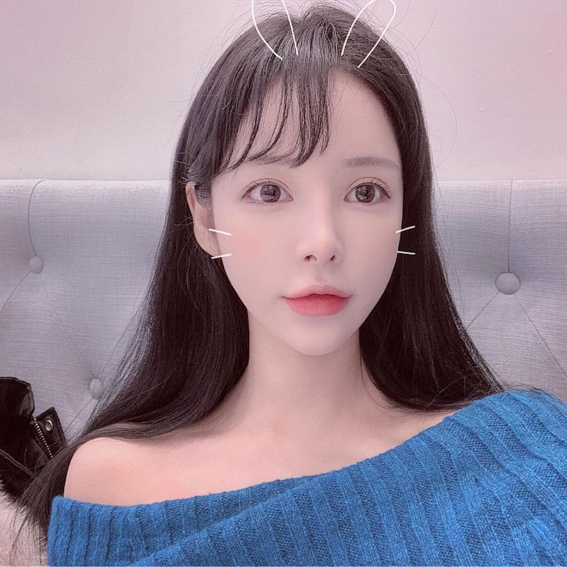 韩国Angelababy！「曲线爆辣」的漂亮小姐姐Dami胸前线条让人浑身发烫！