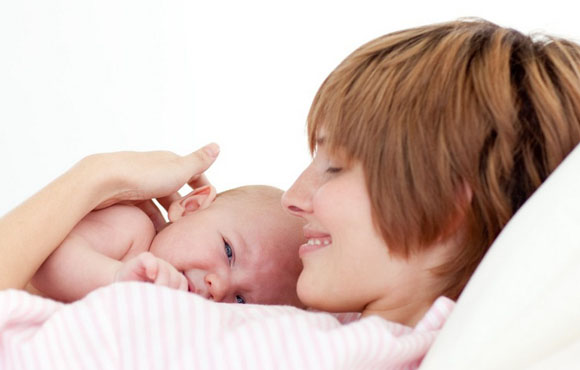 母乳喂养VS奶粉喂养,六个月VS十个月宝宝,没有对比就没有伤害