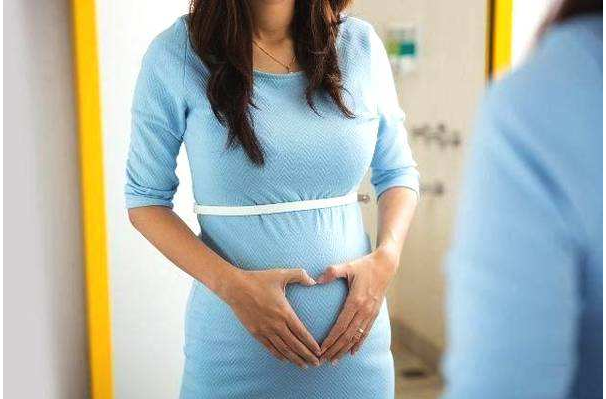 怀孕40周,孕妇会有2种很强烈的生理需求,医生：最好不要忍！