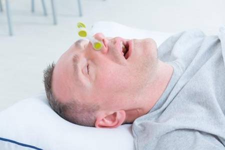 打呼噜声音特别大怎么治疗能够缓解 打呼噜是什么原因引起的