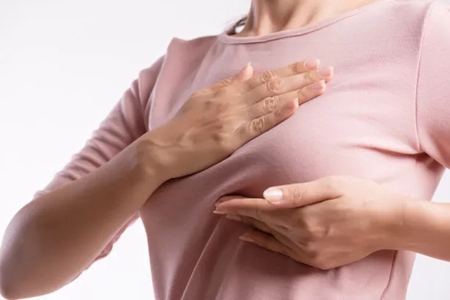用手摸怎么确认是乳腺增生？乳腺癌和乳腺增生的症状区别