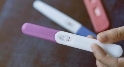女人怀孕后,最早几天可以用验孕棒检测出来？