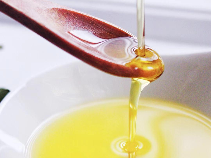 宝宝几个月后可以吃油？紫苏籽油,橄榄油,哪个更适合宝宝？