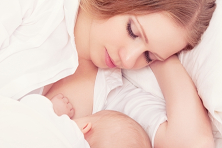 母乳喂养有什么优势？为什么要坚持母乳喂养