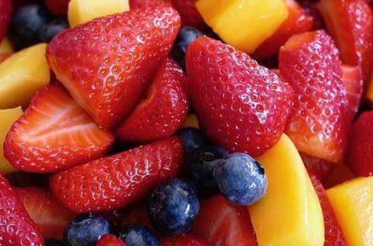 坐月子可以吃什么水果 为了宝宝和自己的健康哪些水果要少碰