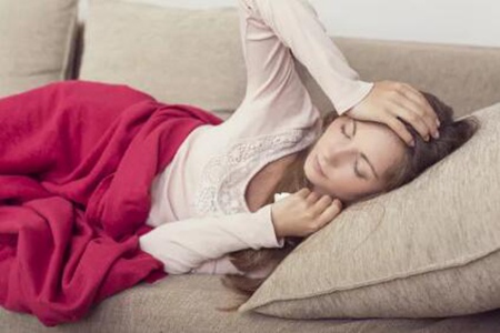 月经期头痛是怎么引起的？这四个引发女人月经期头痛的原因