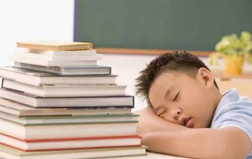 教育部:小学生每日睡眠应达10小时