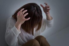 产后抑郁症有什么表现症状？这四个女人产后抑郁症的表现