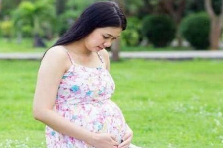怀孕期间水肿怎么消肿？这三个孕妇消水肿的最快方法