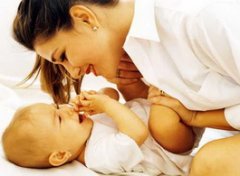 【哺乳期乳房护理】哺乳期如何护理乳房_哺乳期影响乳房护理的常见情况有哪