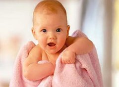 【婴儿乳痂】_婴儿乳痂是怎么回事_宝宝乳痂怎么洗