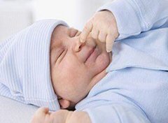 【新生儿感冒】新生儿感冒是怎么回事_新生儿感冒的症状_新生儿感冒怎么办