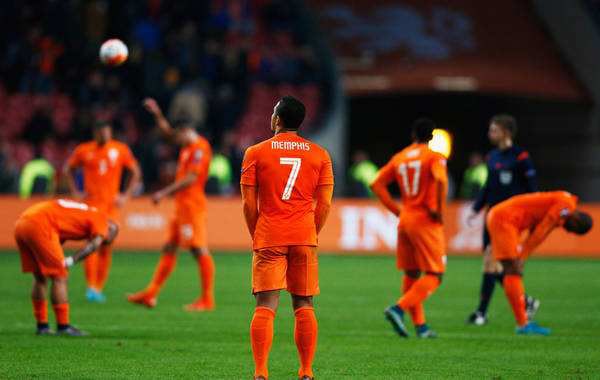荷兰国家队在小组赛的形势如何？（有望出线）