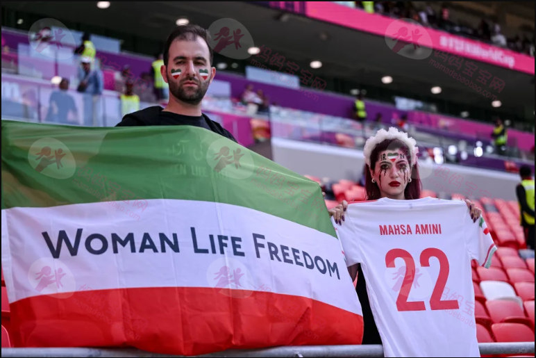 卡塔尔2022年伊朗对威尔士的比赛中 (球迷抗议已经太晚了)