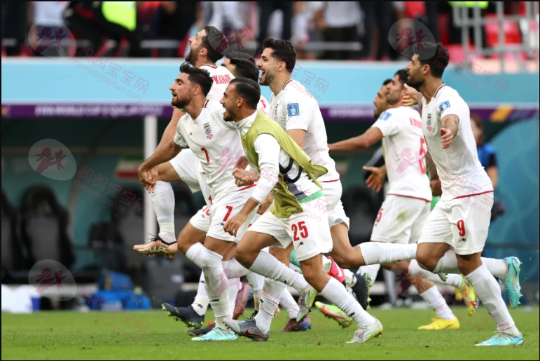 伊朗在最后时刻以两球击败威尔士队（心脏病发作结束）