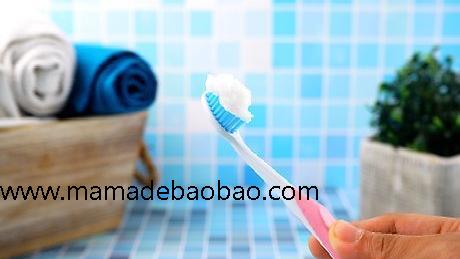 3种方法来自制牙膏（使用海盐）